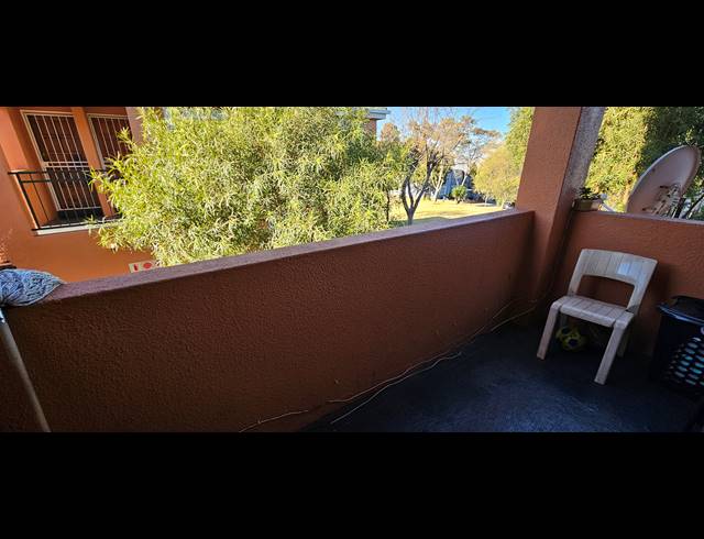 2 BEDROOM TOWNHOUSE FOR SALE IN MEYERSDAL
